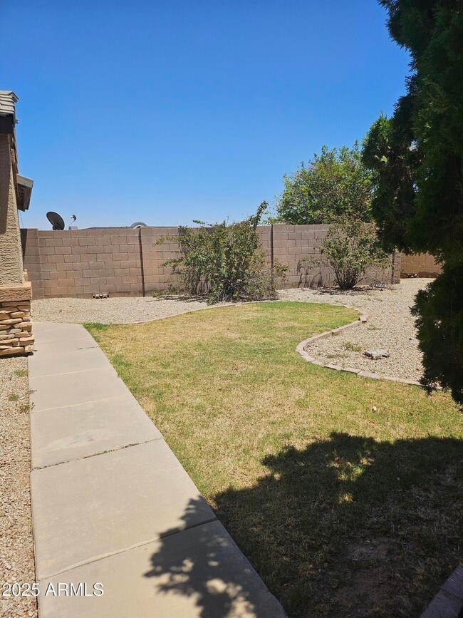 2099 S Peppertree Dr in Gilbert, AZ - Building Photo - Building Photo
