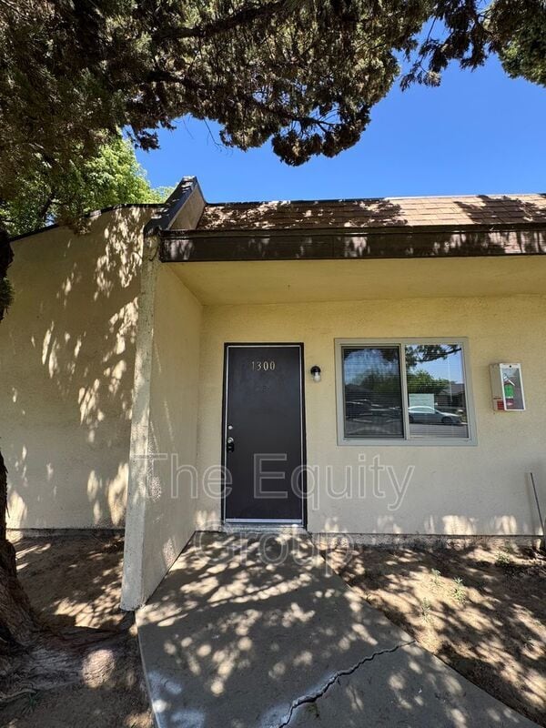 property at 1300 W Elowin Ave