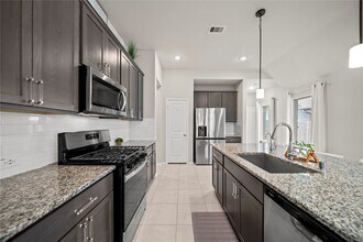 32018 Towering Birch Trl in Conroe, TX - Building Photo - Building Photo