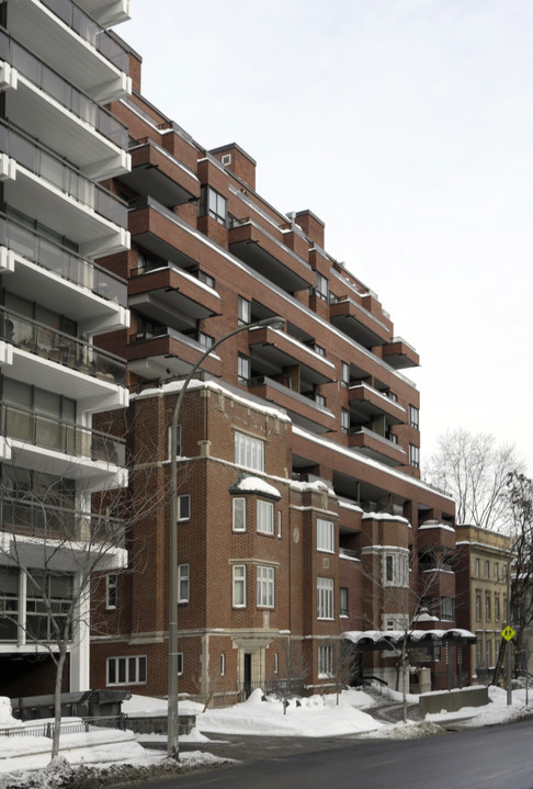 Penfield in Montréal, QC - Building Photo