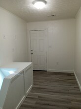 218 Morning Dr in Harriman, TN - Building Photo - Building Photo