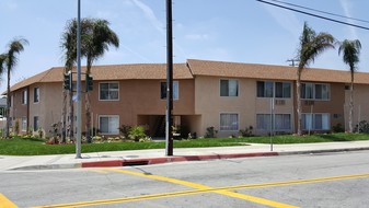 11839 Loma Dr Apartments