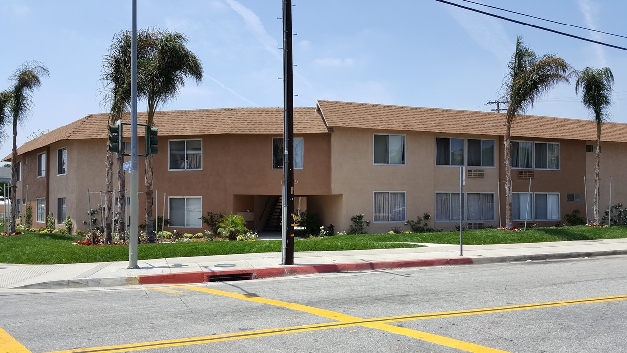 11839 Loma Dr in Whittier, CA - Building Photo