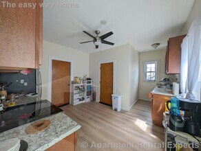 35 Pearson Rd, Unit #1 in Somerville, MA - Building Photo - Building Photo