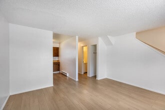 Parkside Apartments in Longmont, CO - Building Photo - Building Photo