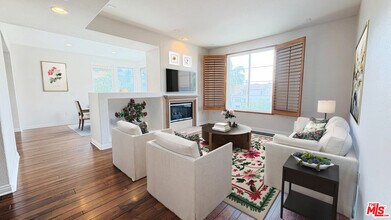 5831 Seawalk Dr in Playa Vista, CA - Building Photo - Building Photo