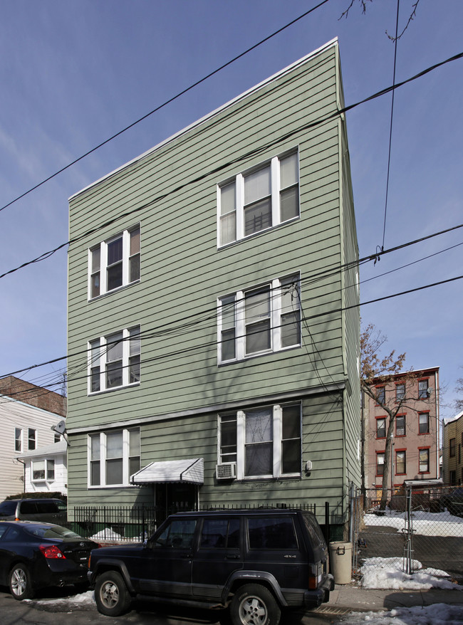 212 Myrtle Ave in Jersey City, NJ - Building Photo - Building Photo