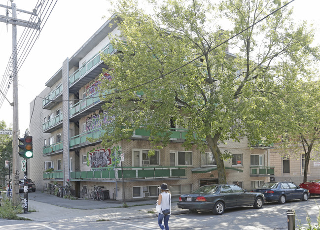 Le 1150 in Montréal, QC - Building Photo - Primary Photo