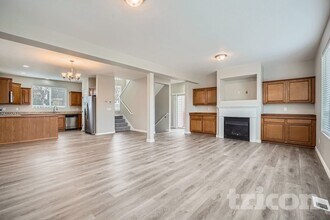 2514 Chateau Dr in Puyallup, WA - Building Photo - Building Photo