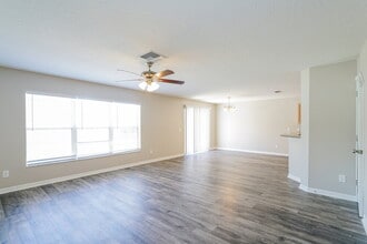 11025 Golden Silence Dr in Riverview, FL - Building Photo - Building Photo