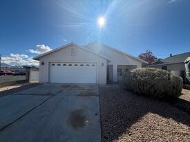 1844 Atlantic Ave in Kingman, AZ - Building Photo