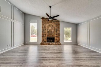 2814 Meadow Park Dr in Garland, TX - Building Photo - Building Photo