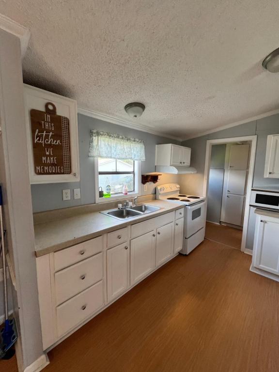 property at 3802 Stern Dr