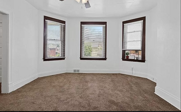 1960 Crafton Blvd, Unit #2 in Pittsburgh, PA - Building Photo - Building Photo