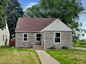 5757 26th Ave S in Minneapolis, MN - Building Photo