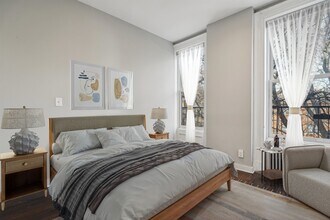 328 York St in Jersey City, NJ - Building Photo - Building Photo