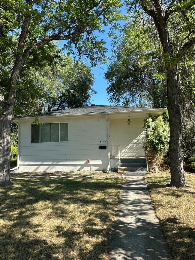 property at 623 Terry Ave
