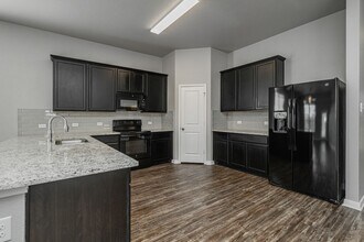 521 Fallbrook Dr in Temple, TX - Building Photo - Building Photo