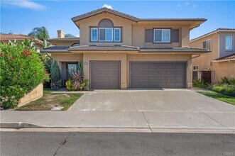 19496 Jasper Hill Rd in Trabuco Canyon, CA - Foto de edificio - Building Photo