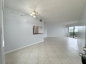 1720 N Congress Ave in West Palm Beach, FL - Building Photo