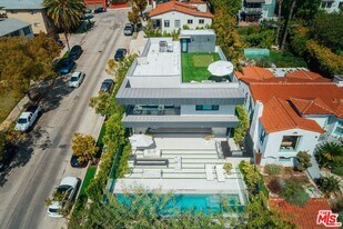 2030 Talmadge St in Los Angeles, CA - Building Photo