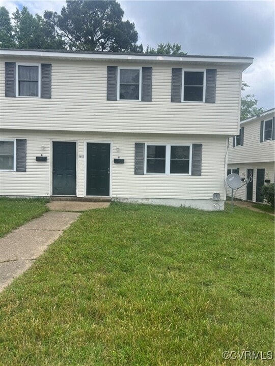 1017 Liberty Ave in Hopewell, VA - Building Photo