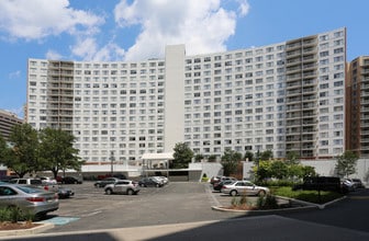 The Blairs in Silver Spring, MD - Foto de edificio - Building Photo