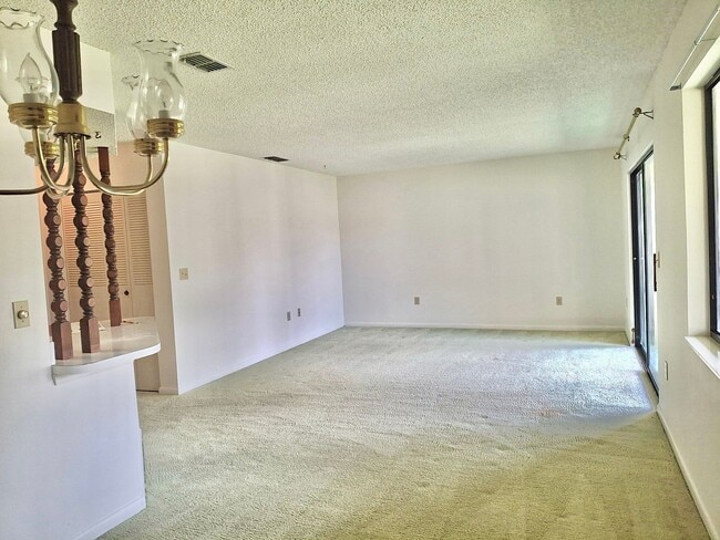 513 Fairways Cir in Ocala, FL - Building Photo - Building Photo