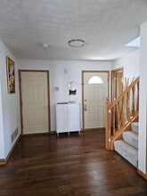 5826 Wooden Plank Rd in Hilliard, OH - Building Photo - Building Photo