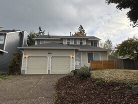 4534 SW Pasadena St in Portland, OR - Building Photo