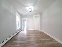 561 Ocean Ave, Unit 3R photo'