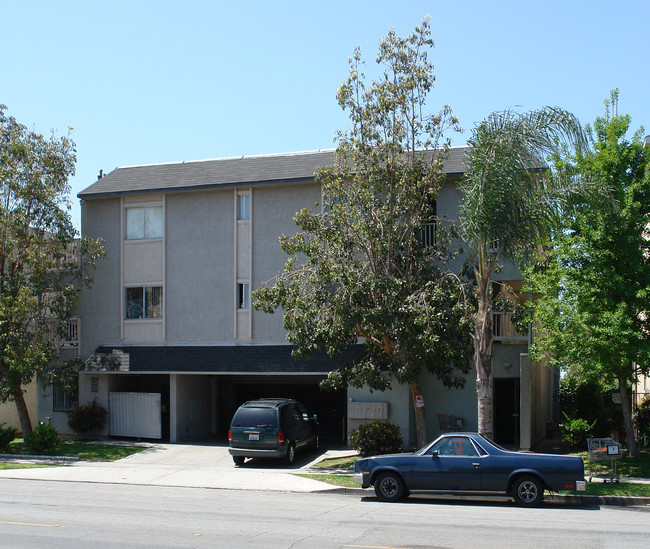1810 S. Broadway in Santa Ana, CA - Foto de edificio - Building Photo