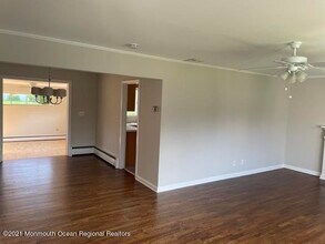 16 Community Dr in West Long Branch, NJ - Building Photo - Building Photo