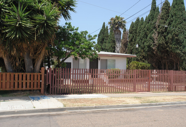 78 Madison Ave in Chula Vista, CA - Building Photo - Building Photo