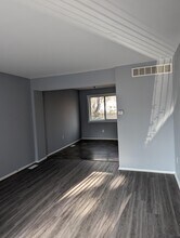 38438 Meadowdale St in Clinton Twp, MI - Building Photo - Building Photo