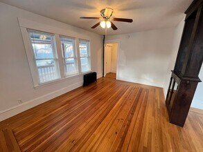 25-27 Maple St in South Hadley, MA - Building Photo - Building Photo