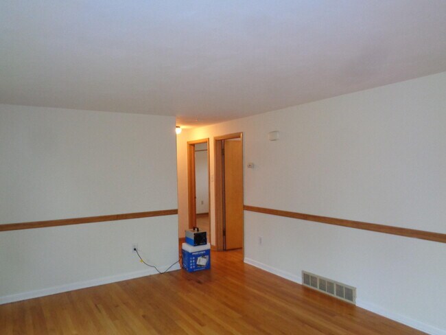 407 Sondra Ave in Columbia, MO - Building Photo - Building Photo