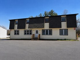 115 Towneview Estates Dr in Elizabethton, TN - Building Photo