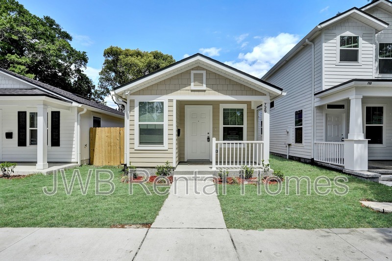 729 Pippin St in Jacksonville, FL - Building Photo