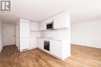 800 Richmond St W in Toronto, ON - Building Photo - Building Photo