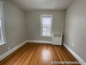 39 Harwood St, Unit 2 in Boston, MA - Foto de edificio - Building Photo