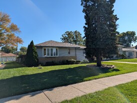 7843 Jackson Ave in Munster, IN - Building Photo