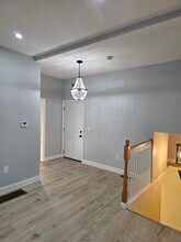 1352 Bay St in Fall River, MA - Foto de edificio - Building Photo