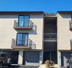 1214 Spruce Hills Dr in Glen Gardner, NJ - Building Photo - Building Photo