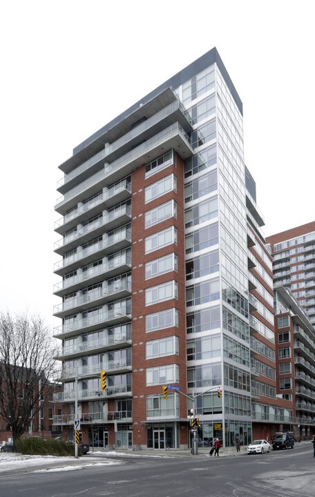 The East Market Phase I in Ottawa, ON - Building Photo