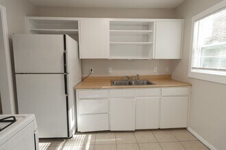 1800 Sunrise Dr in Columbia, MO - Building Photo - Building Photo