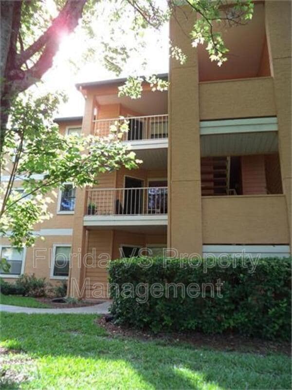 property at 3004 Parkway Blvd