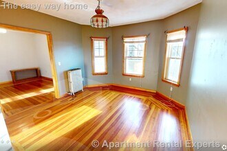 27 Princeton St, Unit #2 in Medford, MA - Building Photo - Building Photo