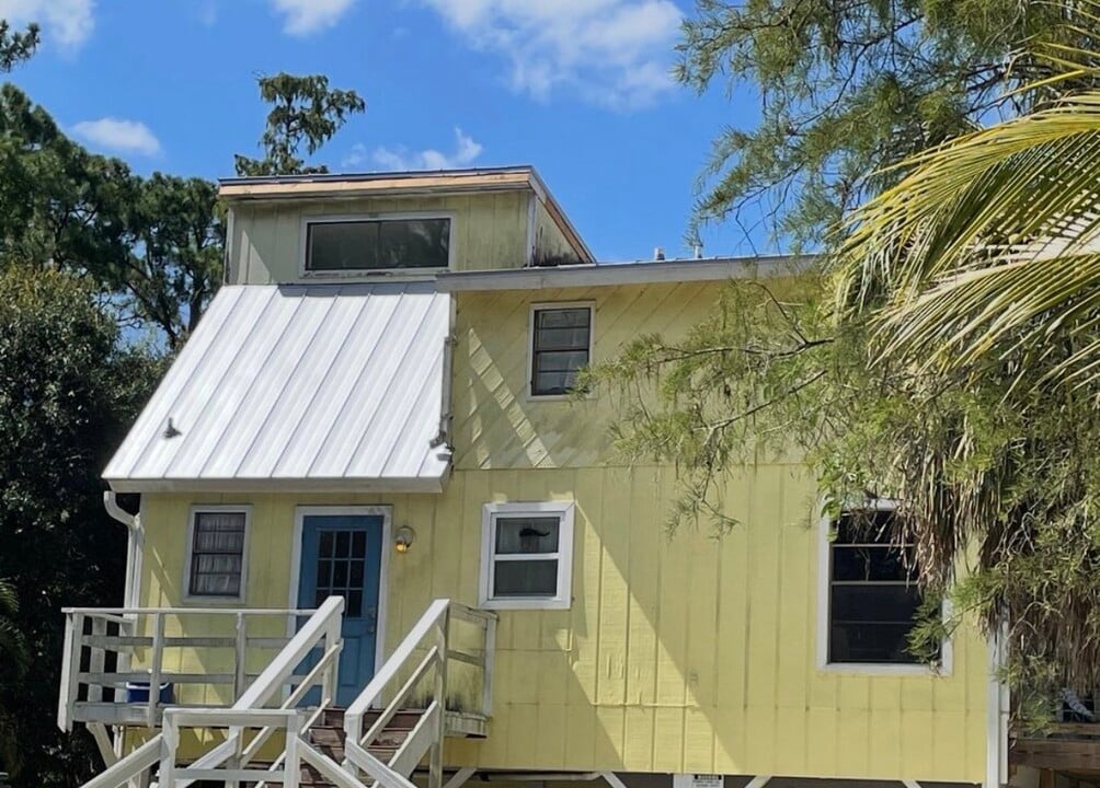 17187 Wildwood Rd in Jupiter, FL - Building Photo