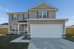 1802 White Cedar Wy in Hinesville, GA - Building Photo